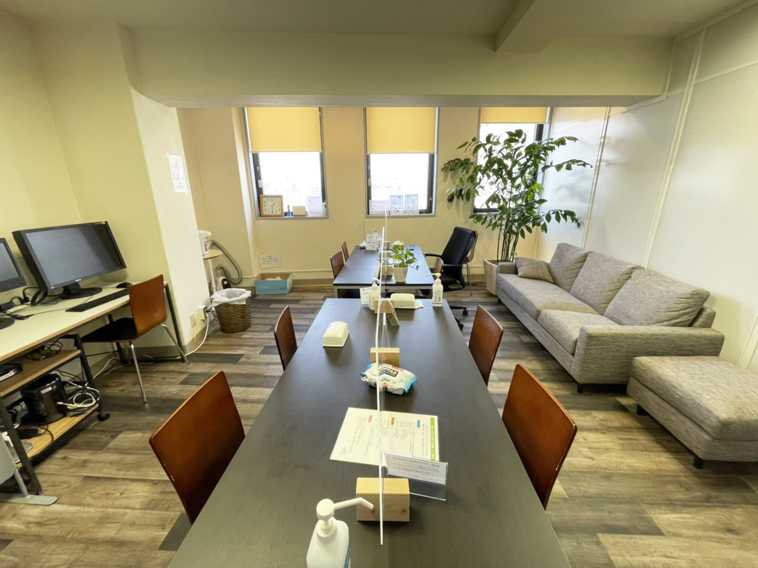 8階プレビュー室