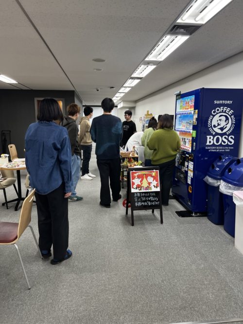 イベントを楽しむスタッフ