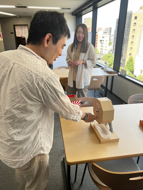 福引きにチャレンジしている画像