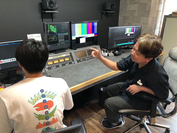 後輩に指導する北澤部長