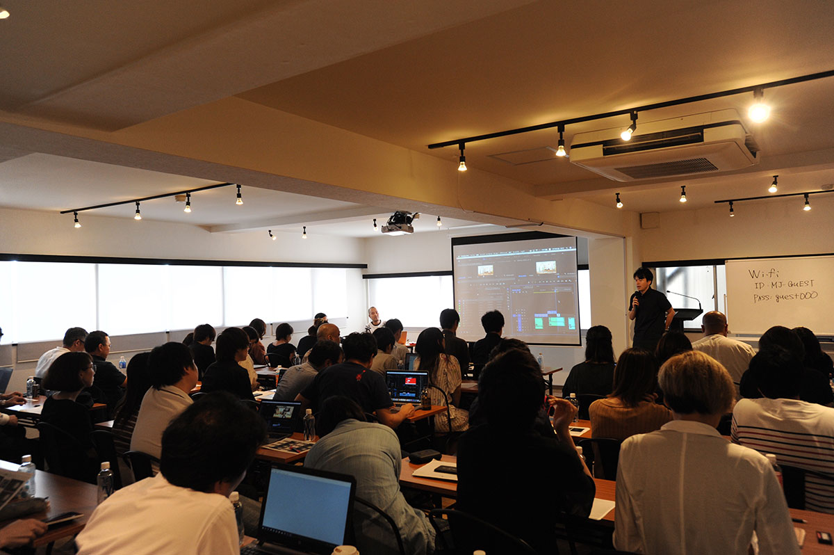 Premiere講習会を受ける関係者